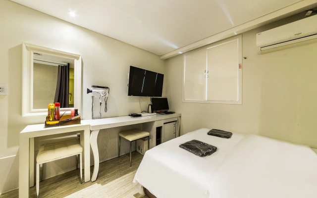 Soo Hotel
