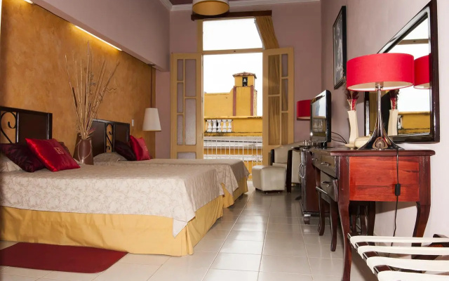 Hotel E La Ronda