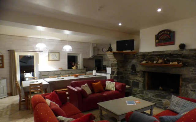 Chalet Village Courbaton