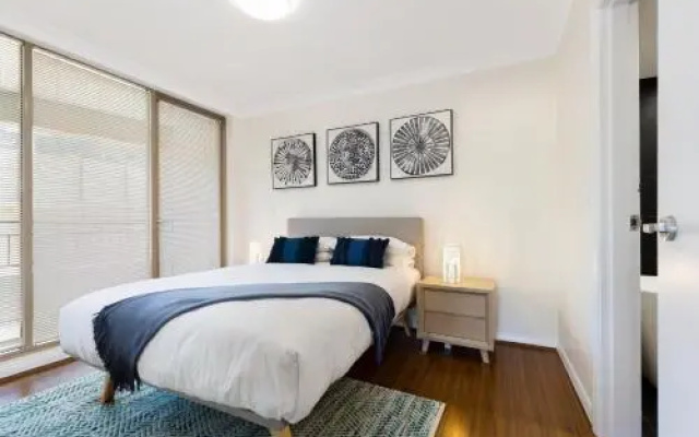 Woolloomooloo Self Contained Modern Apartment