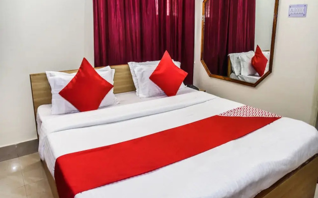 OYO 14606 Holiday Inn