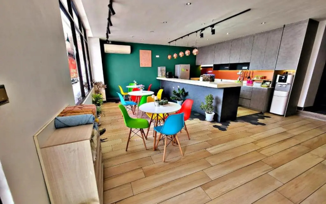 Lok 10 Guesthouse