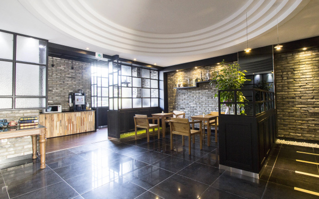Hotel JK