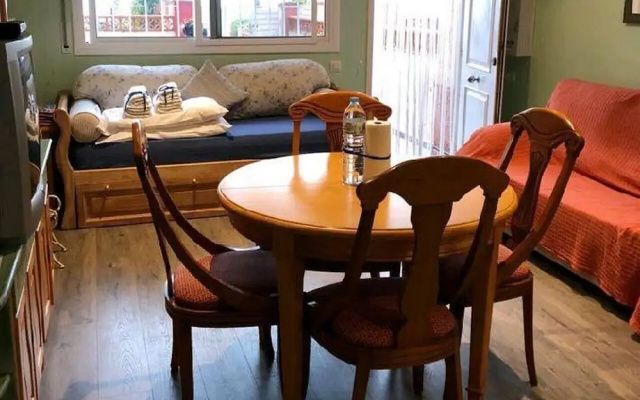 Vilanova Prat Apartment