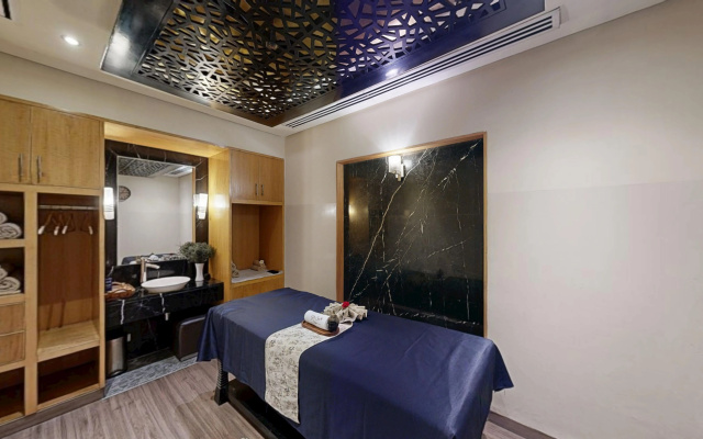 Radisson Blu Marina Hotel Connaught Place