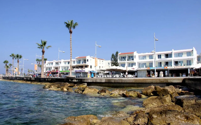 Paphinia Hotel Apartments