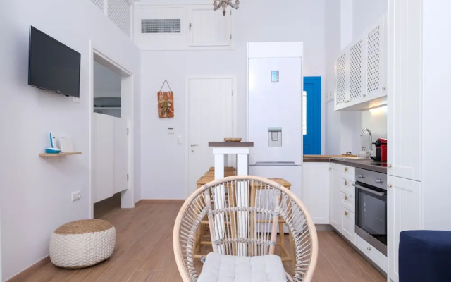Aelia Collection Suites - Adults Only