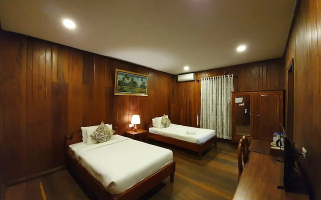 Sam Moon's Hotel Angkor