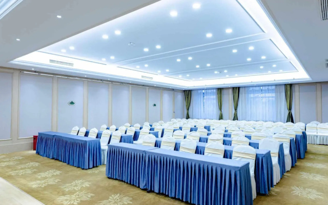 Vienna International Hotel (Baoding Yuhua Road Branch)