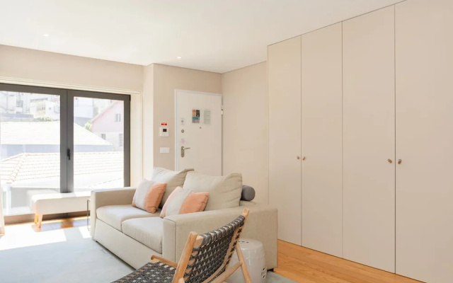 Liiiving in Porto - Light Boutique Apartment
