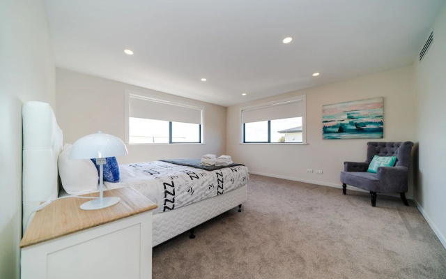 Greenlane Premium 4 Bdrm Vacation Home