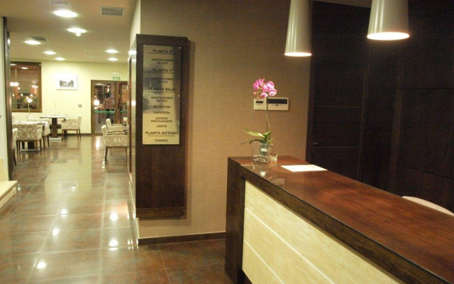 Hotel Dinastía