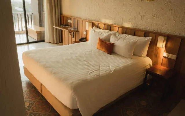 Natee The Riverfront Hotel Kanchanaburi