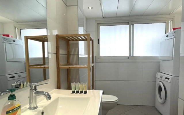 Stylish 3BR Golf Residence Eilat