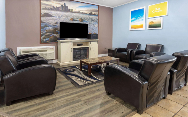 Days Inn by Wyndham Livonia/Canton/Detroit