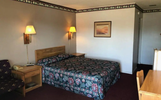 The Hastings Inn Salina