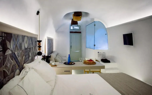 Athina Aperto Suites