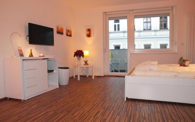 Отель Studio-Apartment Augarten Австрия, Вена - отзывы, цены и фото номеров - забронировать отель Studio-Apartment Augarten онлайн комната для гостей