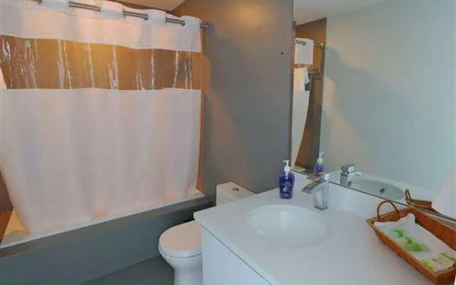 Miami Monte Carlo SideOcean Suites