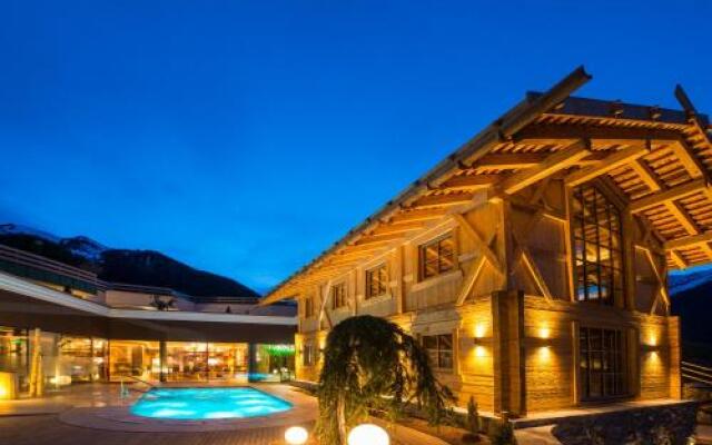Hotel Plunhof Рачинес-Ратскингс вид на фасад