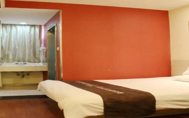 Hanting Hotel Nanjing Xinjiekou Yanling Lane Branch
