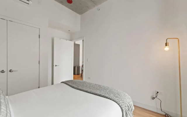 Family-friendly 4BR in Lincoln Park Safe Area