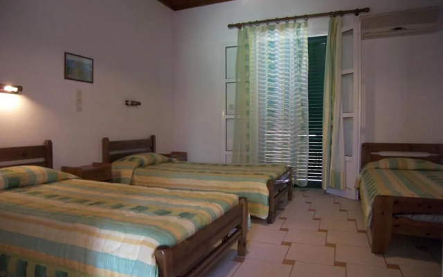 Helena Apartments & Villas
