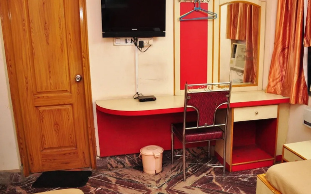 Hotel Aastha