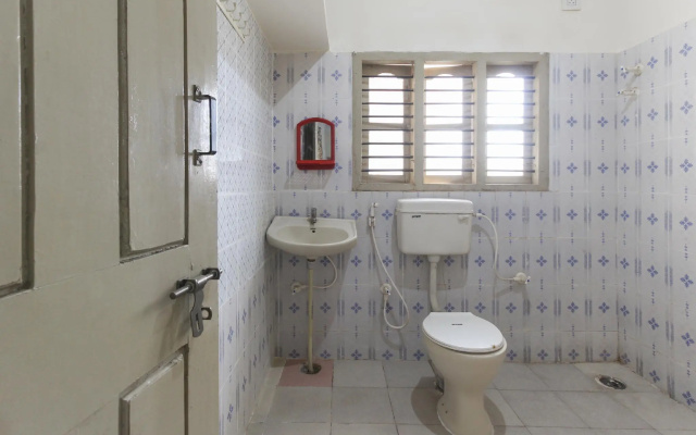 SPOT ON 68166 Sri Annapurneshhwari Residency