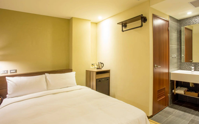 Just Live Inn Keelung
