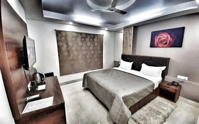 Hotel Aerocity Purple Orchid