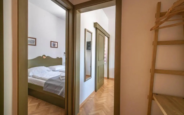 Berghi Hotel and Apartments