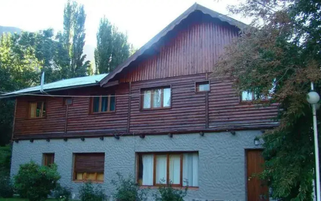 Cabañas y Hosteria Aldea Los Huemules