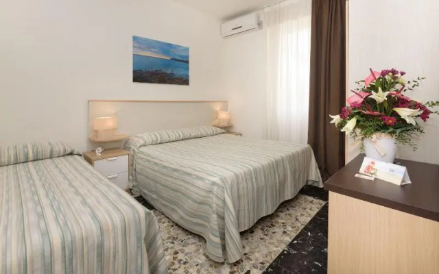 Hotel La Marina