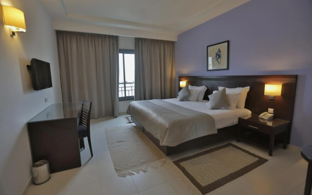 Corail Suites Hotel