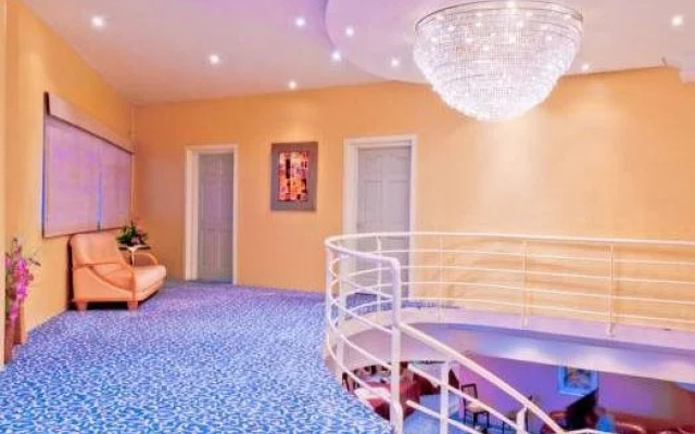 Tropicana Hotel