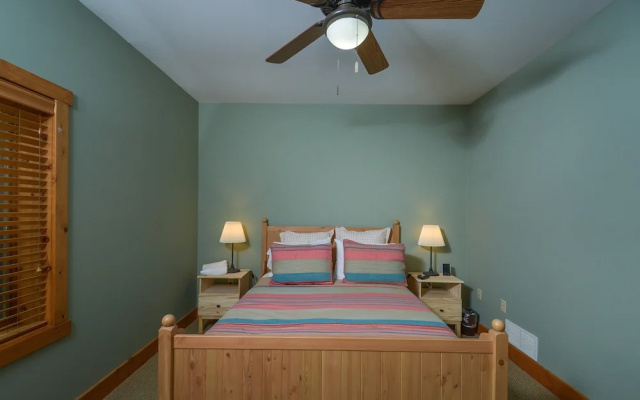 Coppertop Lodge Four Bedroom Holiday Home