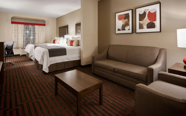 Best Western Plus Stevens County Inn