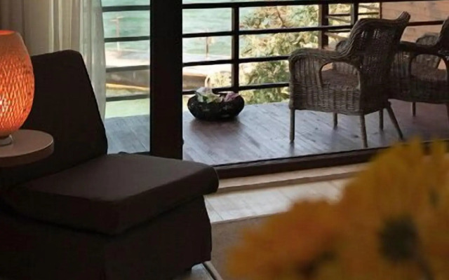 Ceshme Plus Hotel