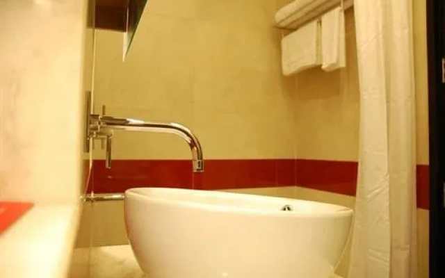 Hotel Red Earth