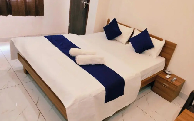 Hotel Bhavya Palace