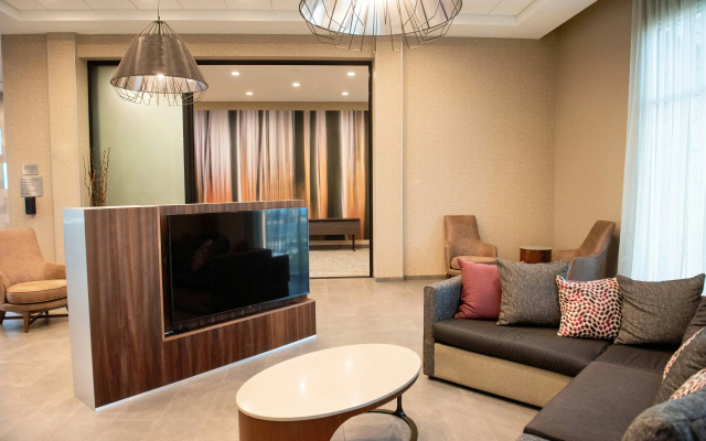 Courtyard by Marriott Mesa At Wrigleyville West
