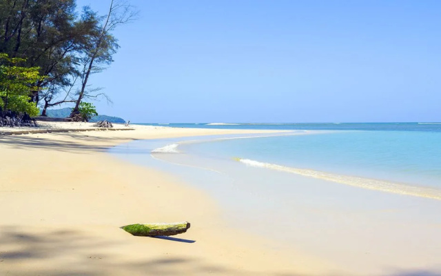 Отель Phuket Airport Place