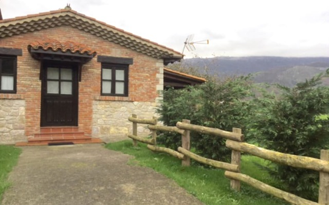 Отель Casa Rural Andrin La Torre 2. вид на фасад