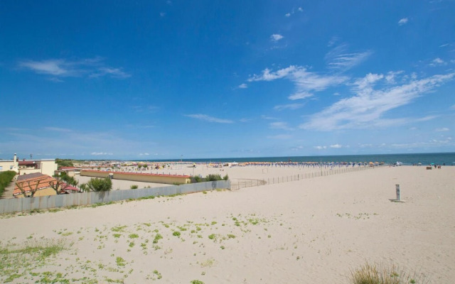 Nice Apartment in Rosolina Mare With 1 Bedrooms