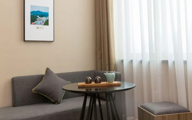 Atour Hotel Hongyadong Riverside Chongqing