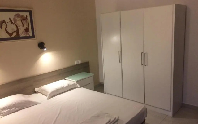 Diaporos