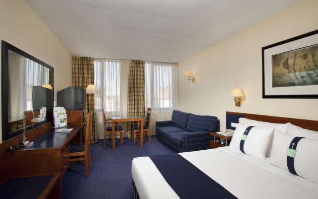 Holiday Inn Lisbon by IHG