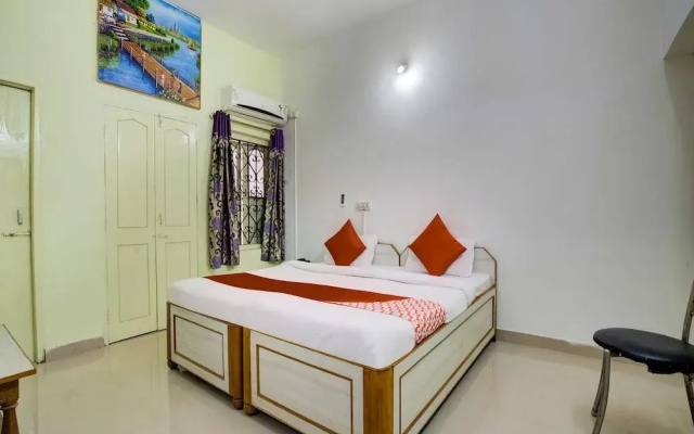 Executives Palace by OYO Rooms
