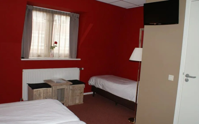 Hotel Flora